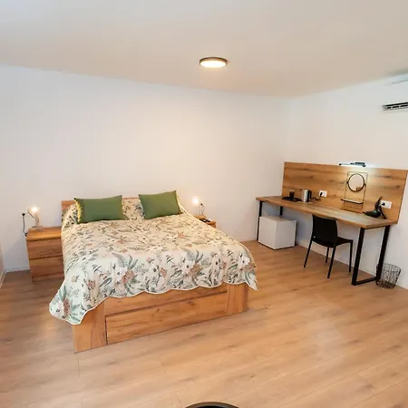 Soulhaus - Boutique Apartments, First Floor, Center *